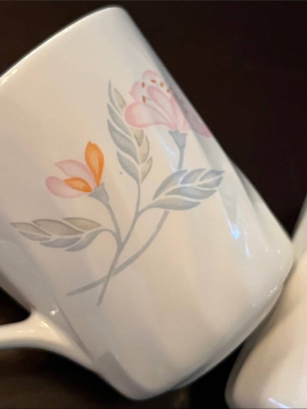 Set Corelle Cups and Saucers Pink Trio Pattern - Picture 7 of 8